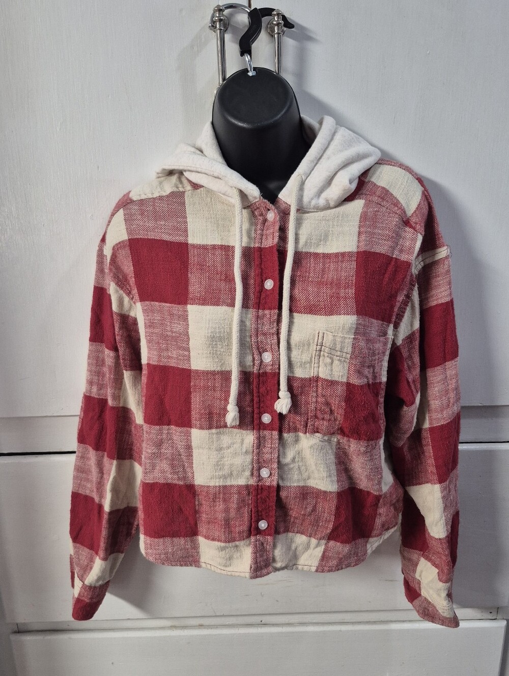 American Eagle Flannel Hoodie Plaid Cropped Button Up Red Cream Women's Size M